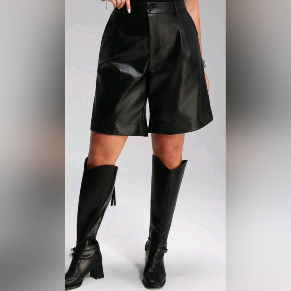 SHEIN Plus Casual PU Shorts - Picture 4 of 4